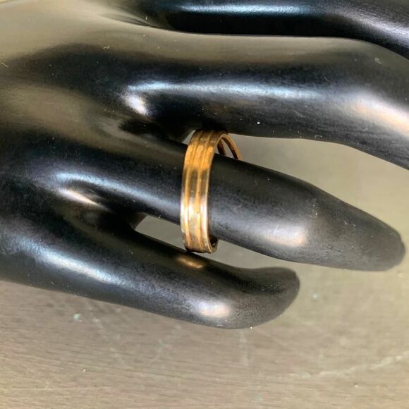 PAO Gold Filled 3-Band, 3-Stone Ring, in Gold, Vintage, Marked - Picture 3 of 5